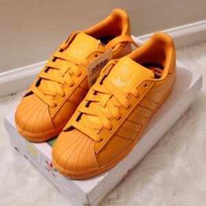 Superstars Supercolor Pharrell
